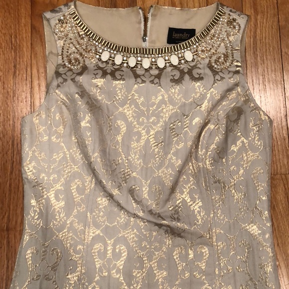 Beautiful gold dresss by laundry by shelli segal - Picture 3 of 8